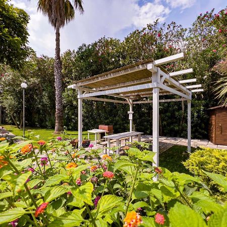 Residence Borgo Latino- Localo Torre dell'Orso Εξωτερικό φωτογραφία