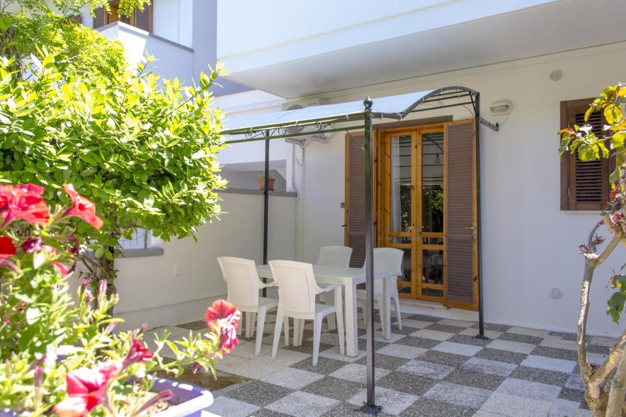 Residence Borgo Latino- Localo Torre dell'Orso Εξωτερικό φωτογραφία